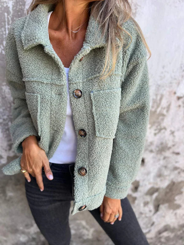 Ilaria – La Giacca Elegante per l’Autunno